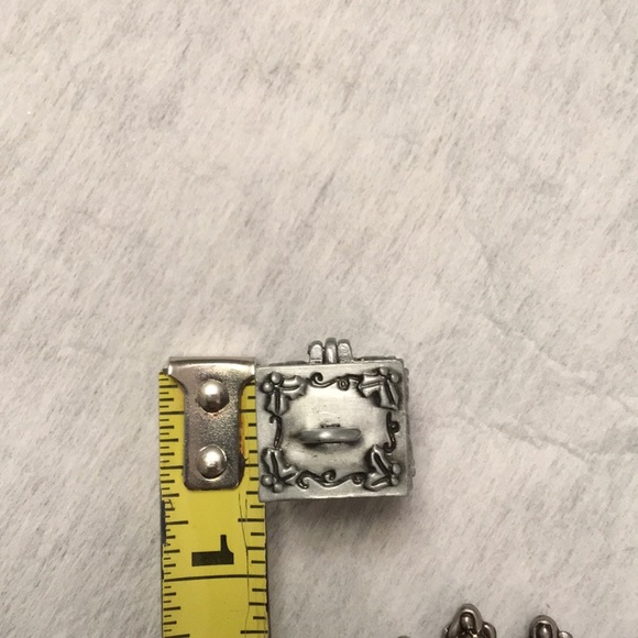 NWOT Metal Prayer Box Charm with Three Metal Angels Christmas Religious - Picture 8 of 14